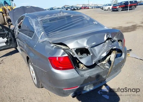 2012 BMW 528I xDrive из США, поврежденный, VIN WBAXH5C51CDW08390